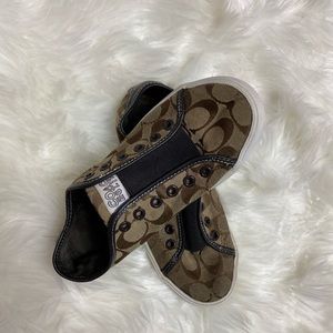 Coach slides
